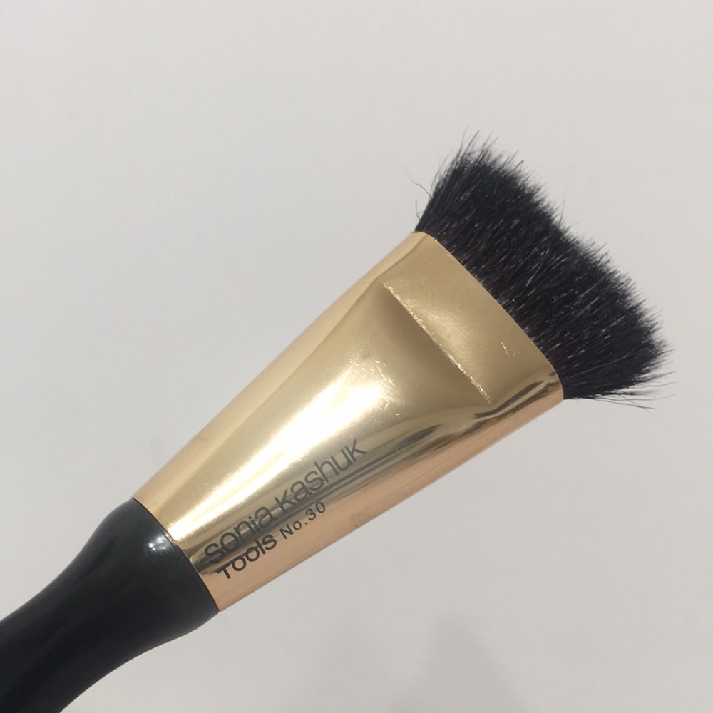 Sonia kashuk makeup brush no. 30
